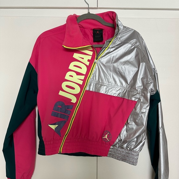 Jordan retro windbreaker - Picture 1 of 3